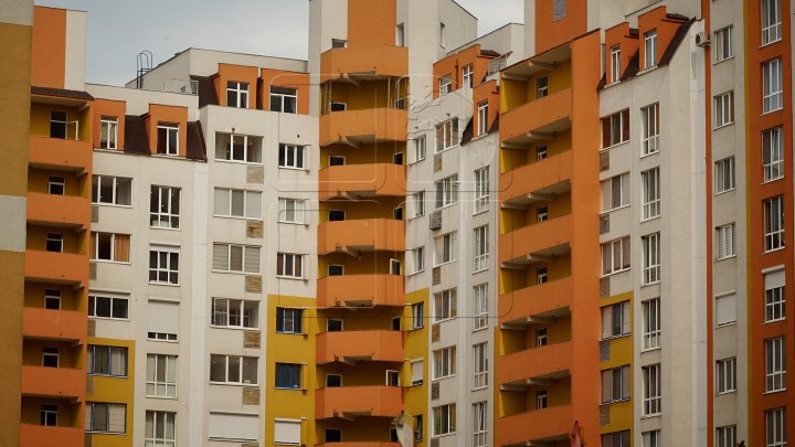 Гражданам Молдовы больше не нужно платить налог при продаже квартир, в которых они прописаны