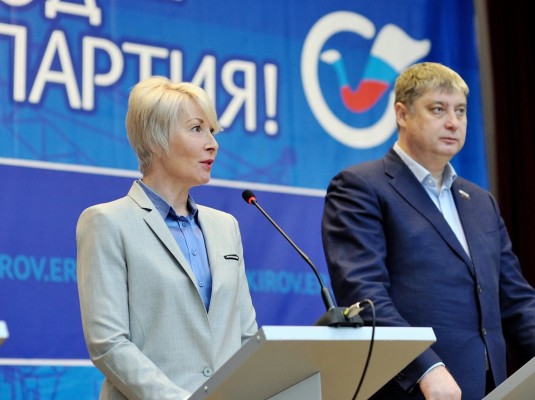 Главой города Кирова станет Елена Ковалева. Её первым замом будет Валерий Крепостнов