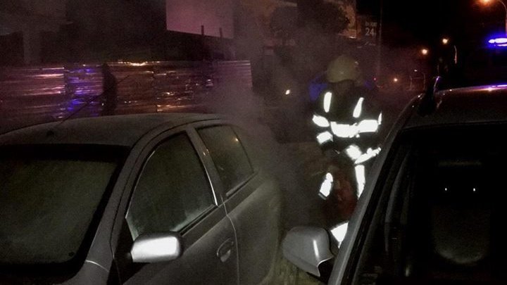 Минувшей ночью пожарные потушили три автомобиля в столице