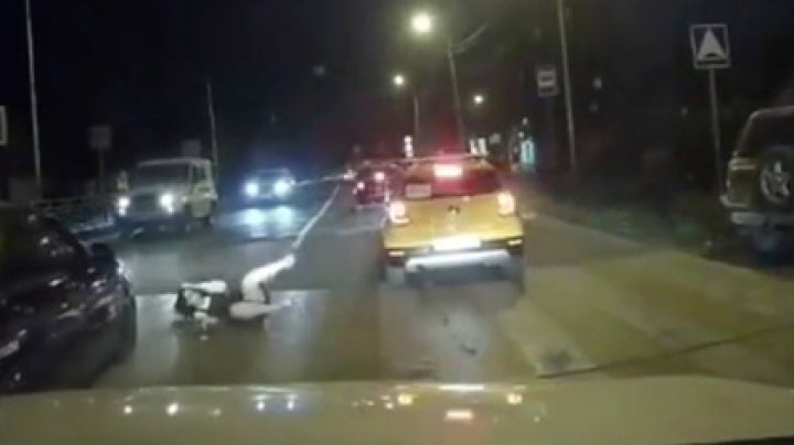 Водитель сбил девушку на пешеходном переходе и скрылся с места ДТП в Пятигорске