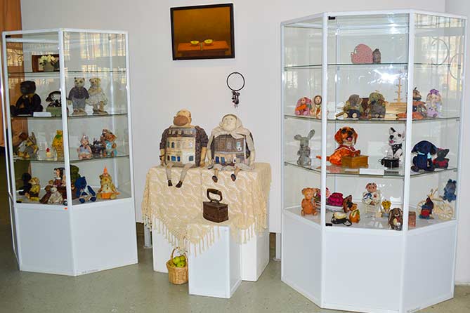 авторские куклы и игрушки на выставке