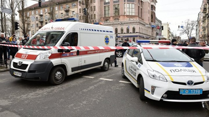 Из гостиницы в Киеве эвакуировали свыше 500 человек из-за сообщения о минировании