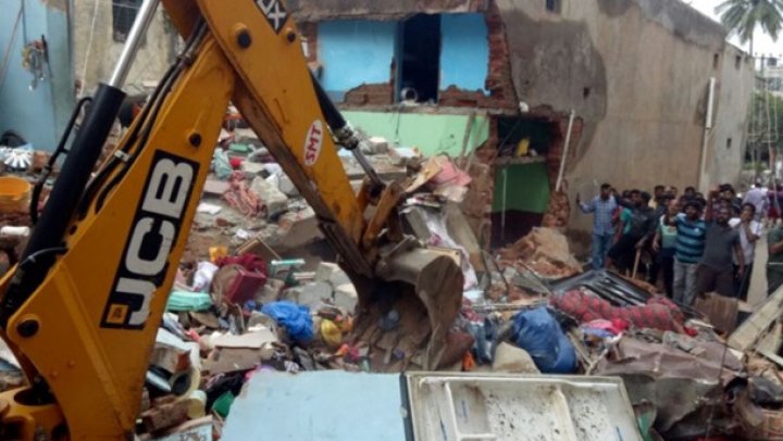 В Индии обрушилось здание, есть погибшие