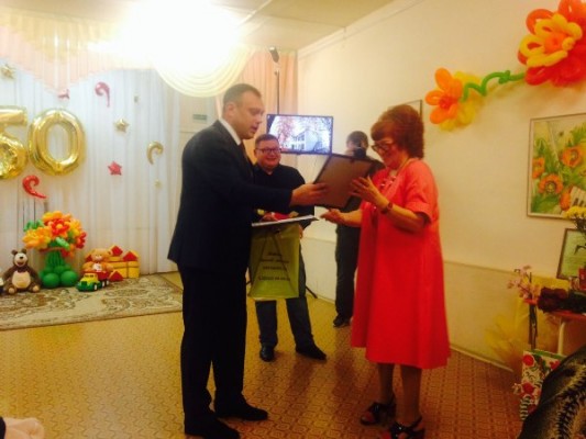 Дмитрий Никулин поздравил с юбилеем коллектив детского сада «ИСКОРКА»