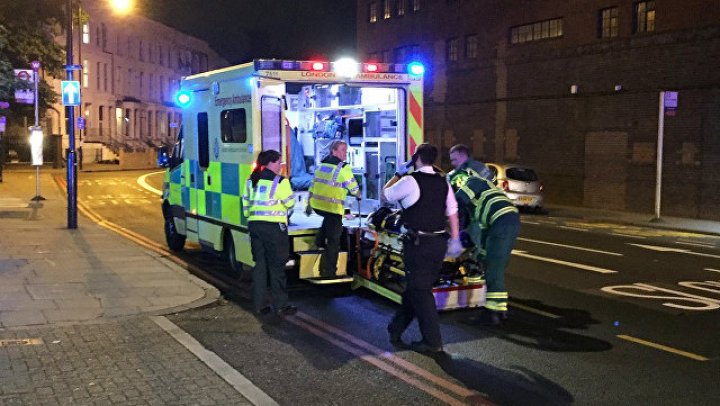 Несколько человек погибли в авиакатастрофе над Лондоном