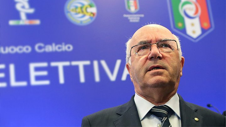 Карло Тавеккио объявил об уходе с поста президента Итальянской федерации футбола