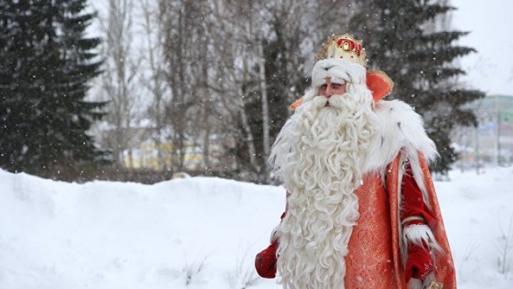 Эстафета огня: В Петропавловске-Камчатском загорелся Дед Мороз