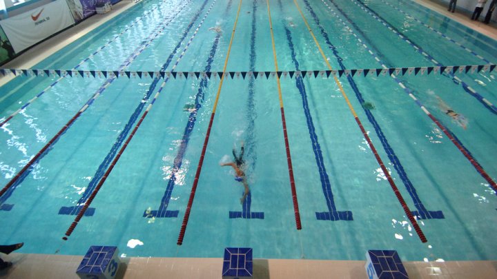В Подмосковье 13-летний мальчик умер на занятиях в бассейне