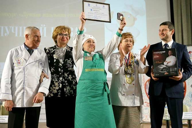 Лучший в стране повар школьной столовой живет в Тольятти