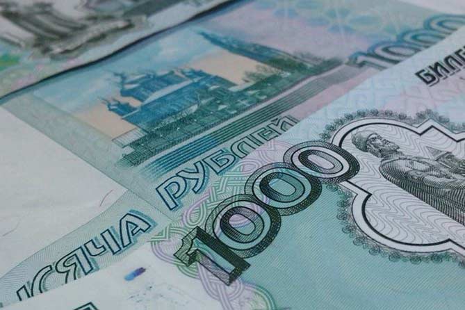 Судебные приставы взыскали с тольяттинца 42 тысячи рублей за штрафы