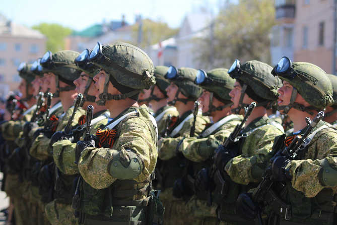 солдаты десантники парад победы