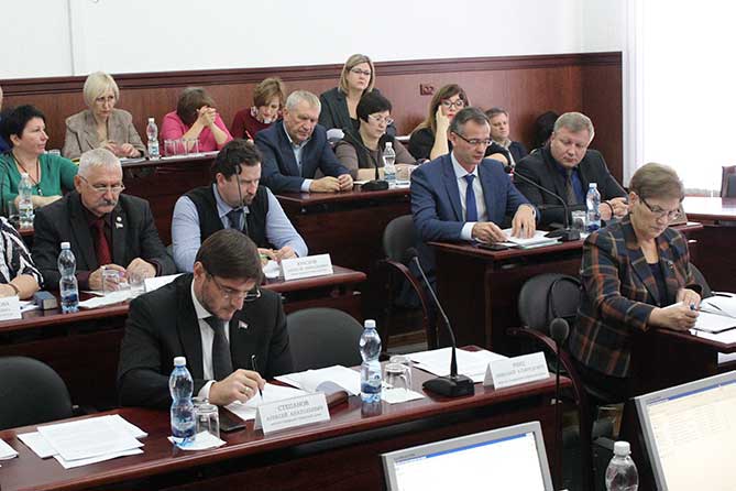 Депутаты Думы Тольятти работают над бюджетом и формируют заявки в адрес областных властей