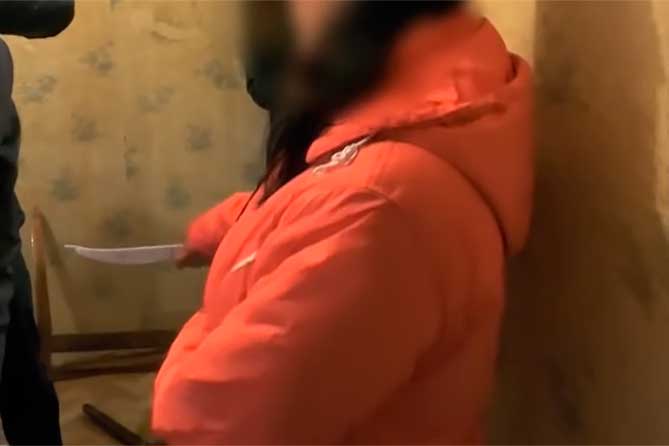 Под Тольятти 26-летняя девушка нанесла 44-летнему мужчине несколько ударов ножом