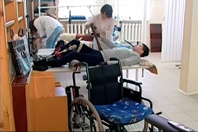 инвалид колясочник в больнице