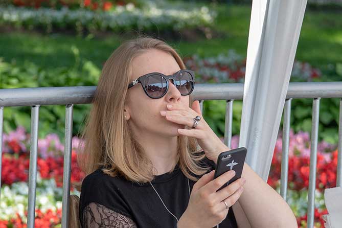 Жители Тольятти могут ускорить списание пеней с помощью мобильных приложений