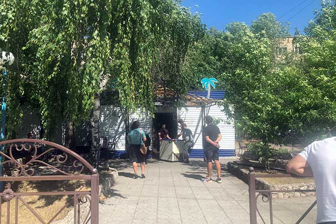 На улице Лесной в Тольятти убрали кафе, на которое жаловались жители ближайших домов