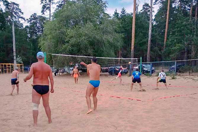 турнир по пляжному волейболу