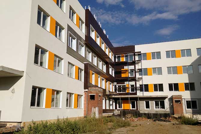 Строительство поликлиники в 19 квартале Тольятти подходит к завершению