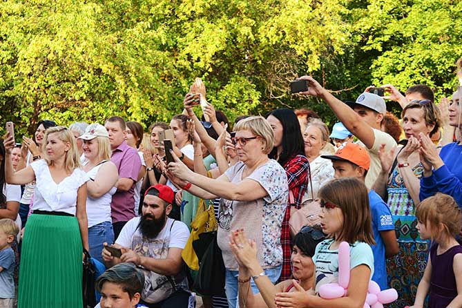 В парке Победы Тольятти 1 сентября 2019 года пройдет концертная программа, посвященная Дню знаний