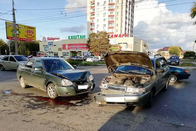 В ДТП на улице Ленина в Тольятти пострадали двое подростков 14 и 15 лет