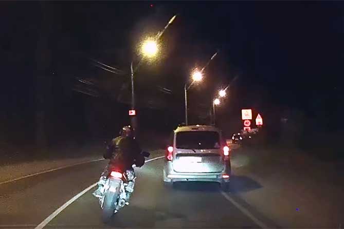 Ночная погоня за мотоциклистом на «Хонде» в Тольятти