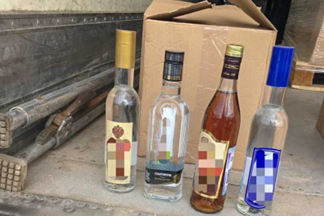 В Тольятти обнаружили 6 000 литров незаконно произведенной алкогольной продукции
