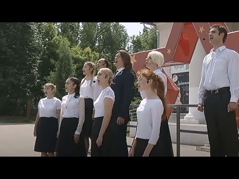 В Тольятти в День России исполнили гимн